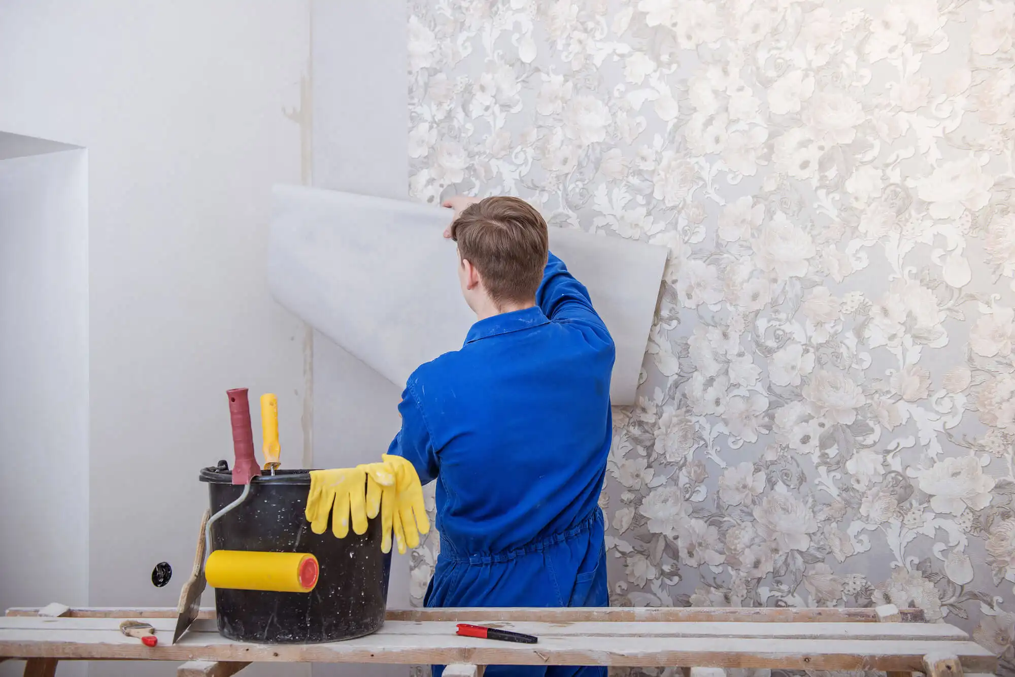 Professional wallpaper installation in Eagan MN